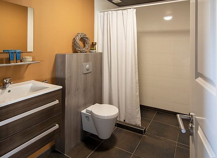 Blick auf die laendliche Umgebung des Ferienhauses in Deurne, De Peel, Nordbrabant.