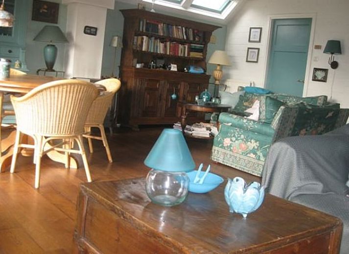 Herfstkleuren omringen Vakantiehuis in Budel, sfeervolle vakantiewoning in Kempen, Noord Brabant.