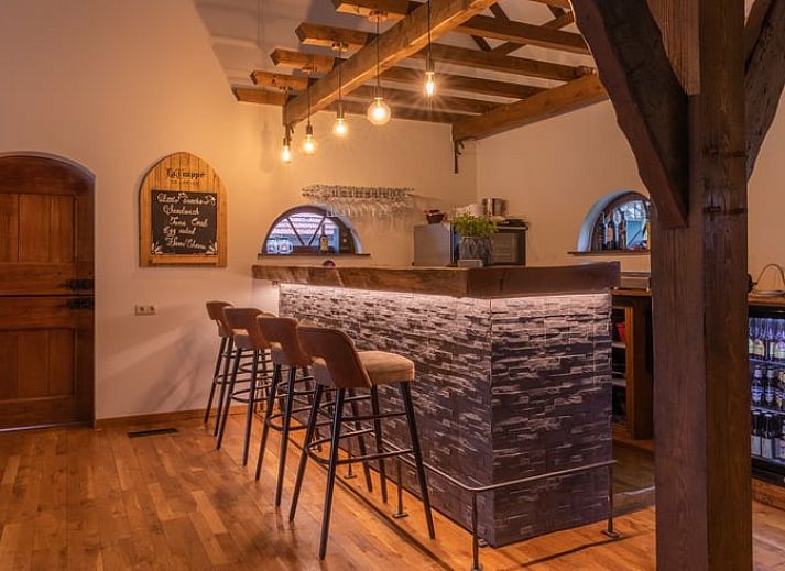 Rustikaler Aussenbereich mit Laterne im Haus in Baarle-Nassau, Ferienhaus in Baarle-Nassau.