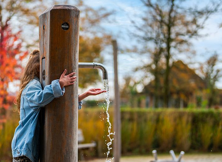 Stijlvolle woonkamer in White Lodge vakantiehuis, Veldhoven, Kempen, Noord Brabant.