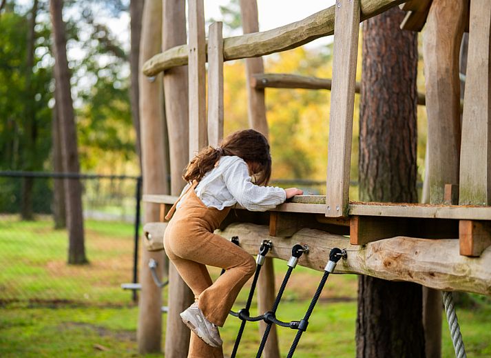 Gezellige eetruimte in White Lodge vakantiehuis, Veldhoven, Kempen, Noord Brabant.