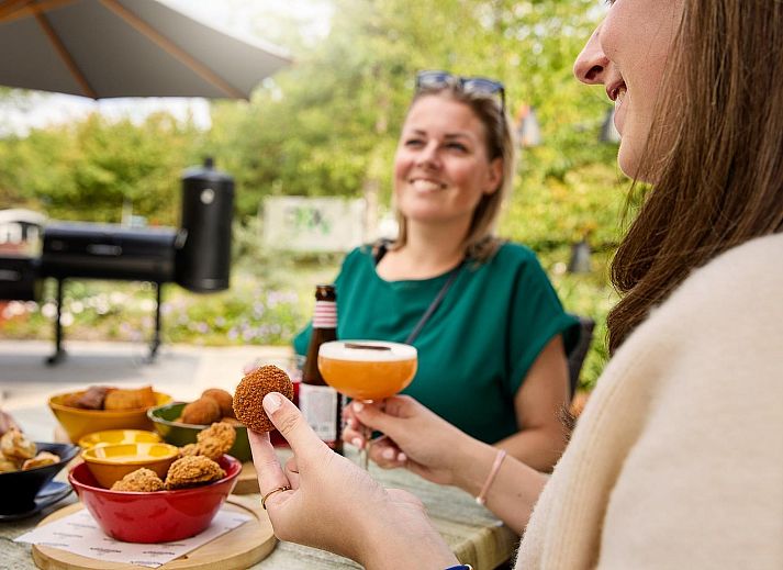 Moderne badkamer in Watervilla Luxe Veldhoven, Noord Brabant, met stijlvolle afwerking.