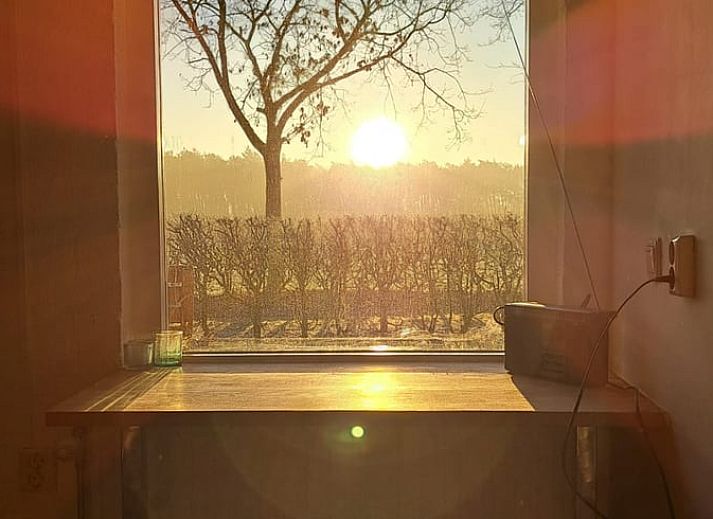 Gemuetliche Sitzecke im Ferienhaus in Soerendonk, ideal zum Entspannen.