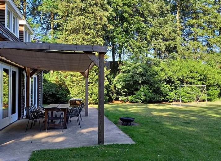 Huisje in Luyksgestel vakantiehuis in de groene natuur van Kempen, Noord Brabant.