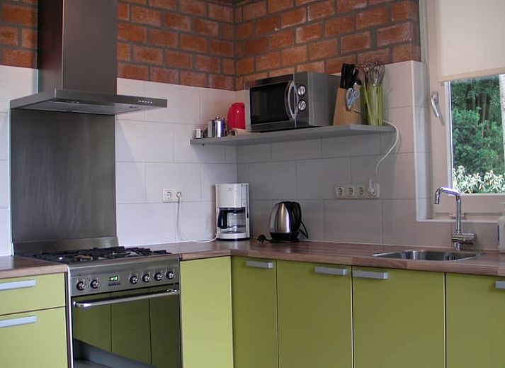 Huisje in Luyksgestel met hot tub en uitzicht op de velden in Kempen.