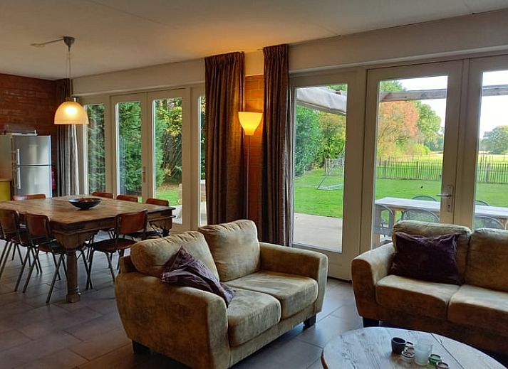 Huisje in Luyksgestel met hot tub en uitzicht op de velden in Kempen.