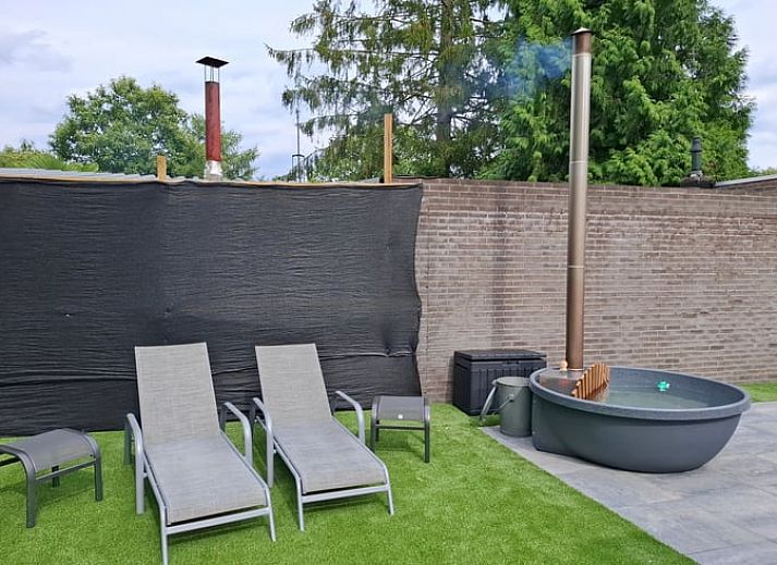 Schlafzimmer in Cottage in Luyksgestel, Ferienhaus in Luyksgestel, Nordbrabant, mit bequemem Doppelbett.