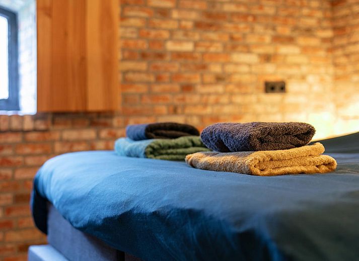 Bubbelbad met champagne bij De Hoeve I, vakantieverblijf in Hulsel, Kempen, Noord Brabant.