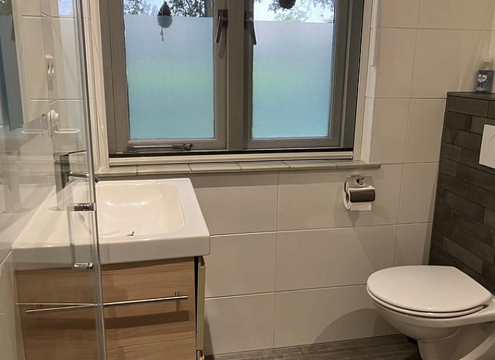 Achterzijde van Vakantiehuisje in Oost- west en Middelbeers, met tuin in het rustige Middelbeers, Noord Brabant.