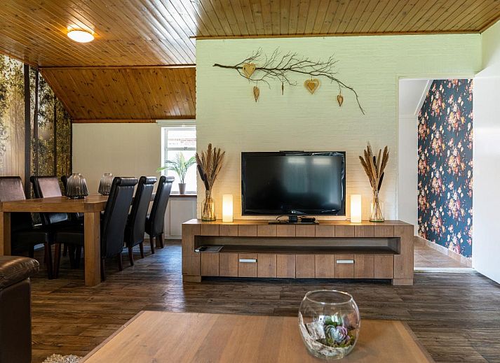 Gemuetliches Wohnzimmer von Achter de Vijf Linden in Knegsel, Ferienhaus in den Kempen.