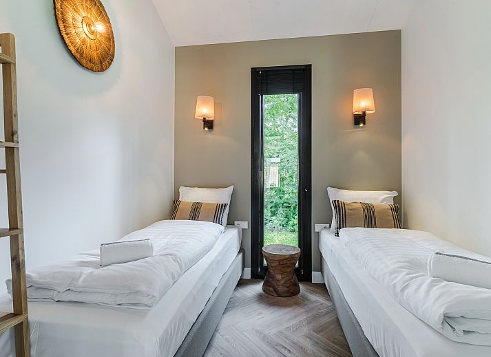 Guest house 420245 - Bungalow Hart van Brabant - 8-persoons lodge | 8B