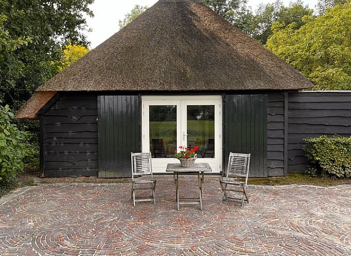 Charmant vakantiehuis in Udenhout met rieten dak in Hart van Brabant, Noord Brabant.