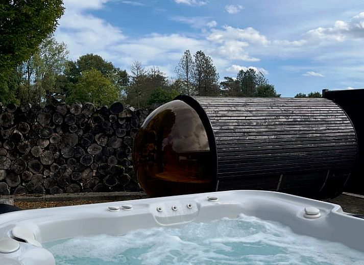 Erleben Sie die Ruhe in der Holzsauna des Ferienhauses in Moergestel, das im Herzen von Nordbrabant liegt.