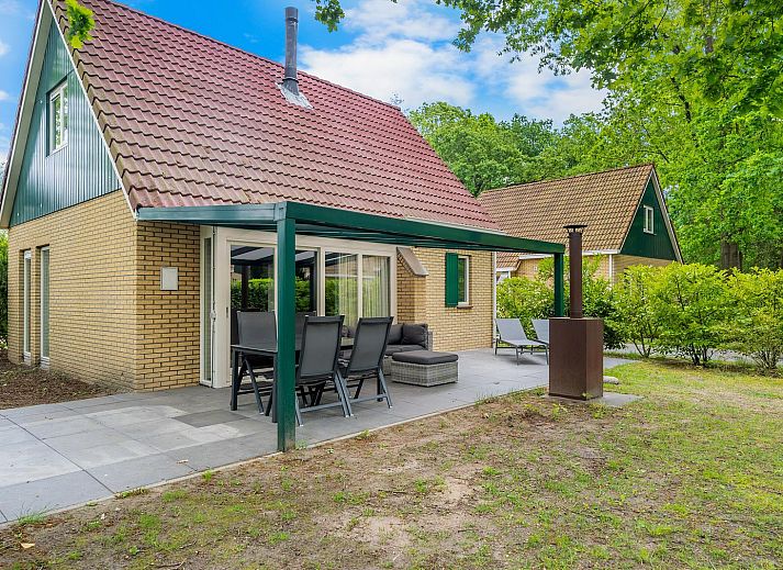 Verblijf 422126 - Vakantiewoning Hart van Brabant - Boshuys met Sauna & Veranda | 4 personen