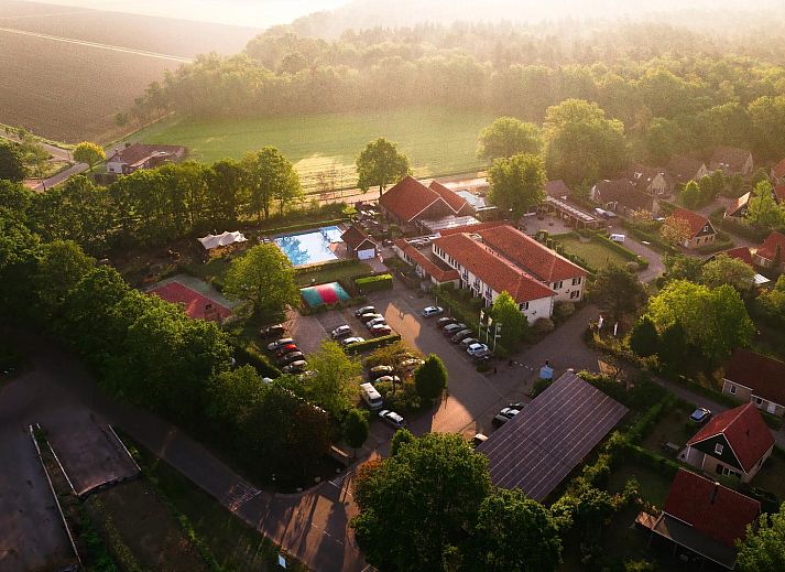 Verblijf 422132 - Vakantiewoning Hart van Brabant - Boshuys met Hottub, Sauna & Veranda | 4 personen