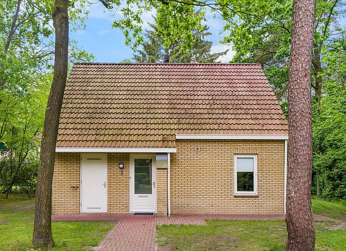 Verblijf 422132 - Vakantiewoning Hart van Brabant - Boshuys met Hottub, Sauna & Veranda | 4 personen