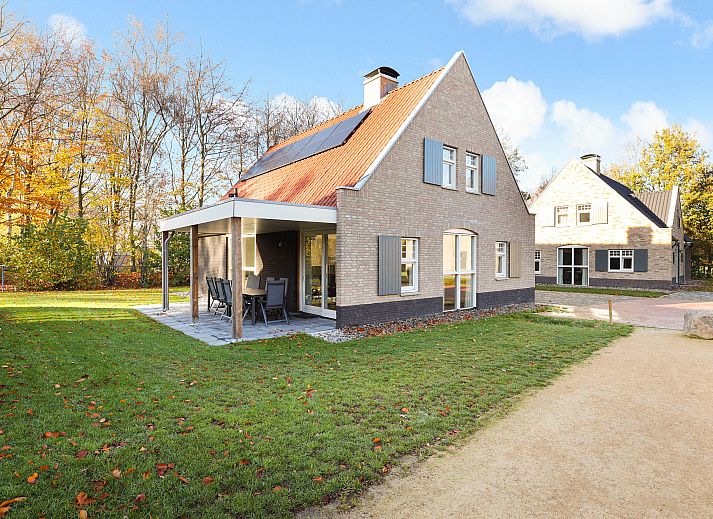 Guest house 4225137 - Bungalow Hart van Brabant - Kaatsheuvel | 10-persoons vakantiehuis | 10L