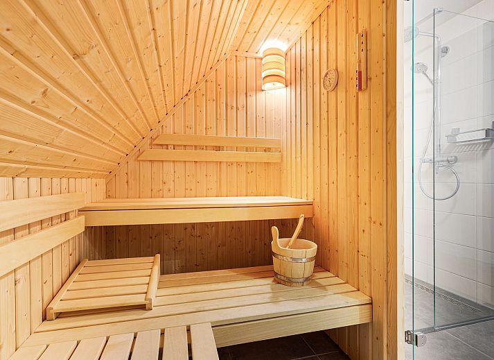 Guest house 4225137 - Bungalow Hart van Brabant - Kaatsheuvel | 10-persoons vakantiehuis | 10L