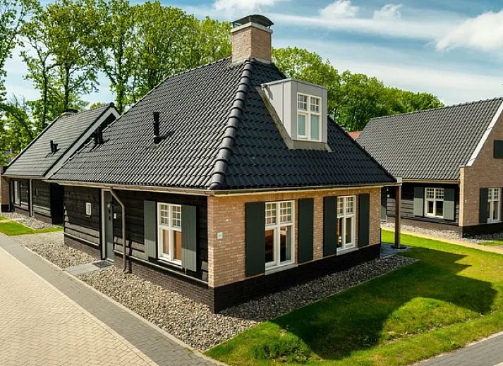 Guest house 422520 - Bungalow Hart van Brabant - Kaatsheuvel | 4-persoons vakantiehuis | 4L