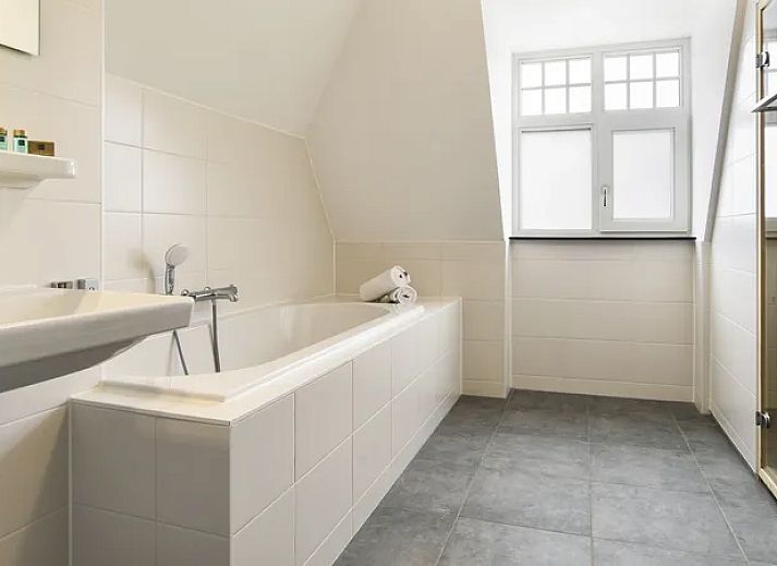 Guest house 422520 - Bungalow Hart van Brabant - Kaatsheuvel | 4-persoons vakantiehuis | 4L