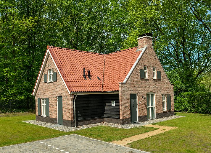 Charmant 8-persoons vakantiehuis Kaatsheuvel in Hart van Brabant, Noord Brabant, omgeven door natuur.