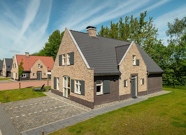 Cozy fireplace in vacation home Kaatsheuvel for 12 people, North Brabant.