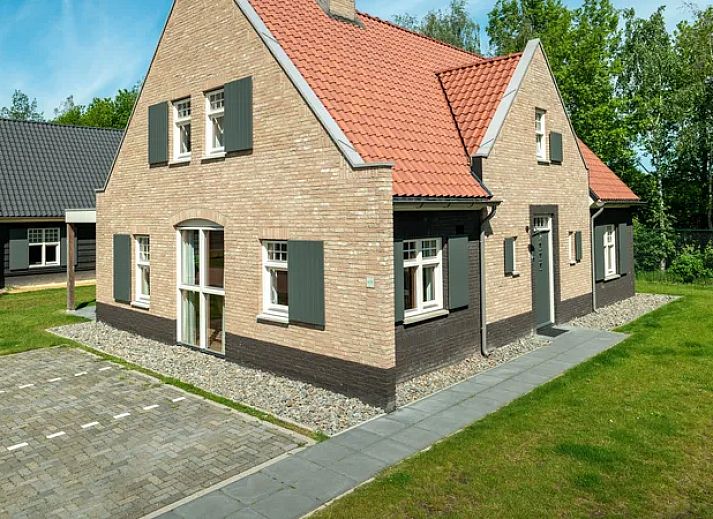 Verblijf 422540 • Bungalow Hart van Brabant • Kaatsheuvel | 10-persoons vakantiehuis | 10L