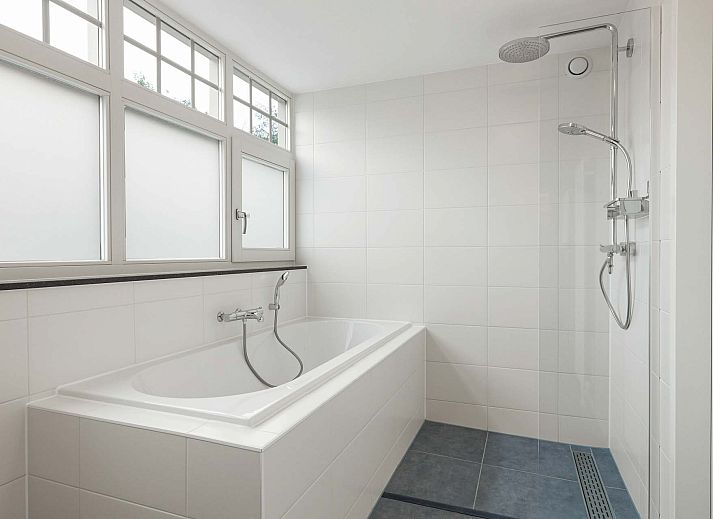 Freistehendes Haus in Kaatsheuvel, ein charmantes Ferienhaus im Herzen von Brabant, Nordbrabant, mit groem Garten und sonniger Veranda.