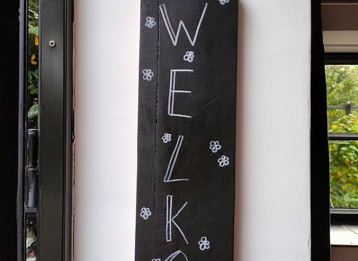 Cottage in Kaatsheuvel, vacation home in Hart van Brabant with sunny garden and solar panels.