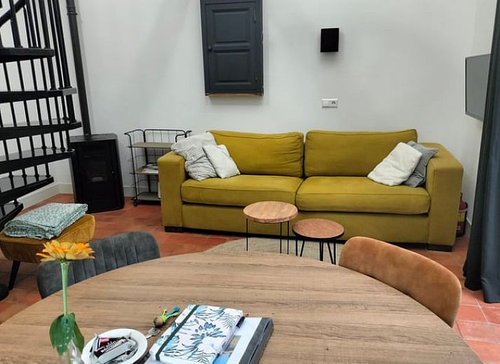 Cottage in Kaatsheuvel, vacation home in Hart van Brabant with sunny garden and solar panels.