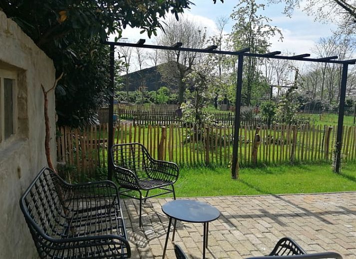 Modern kitchen in Cottage in Kaatsheuvel, vacation home in the heart of Brabant.