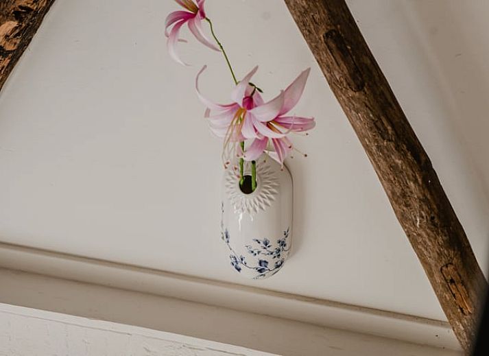 Eingang zum Ferienhaus in Leende, umgeben von viel Gruen und rustikalen Wegen, im Herzen von Brabant, Nordbrabant gelegen.