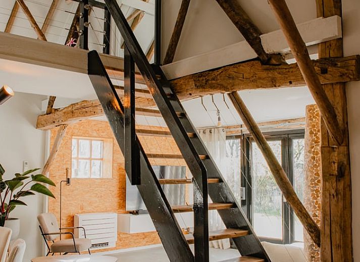 Eingang zum Ferienhaus in Leende, umgeben von viel Gruen und rustikalen Wegen, im Herzen von Brabant, Nordbrabant gelegen.