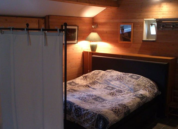 Charmant vakantiehuis in Leende omgeven door bloeiende bloemen, Hart van Brabant, Noord Brabant.