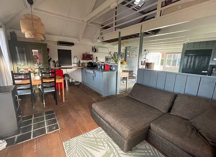 Attractive interior of Huisje in Hank, vacation home in Hart van Brabant, North Brabant, with cozy decor.