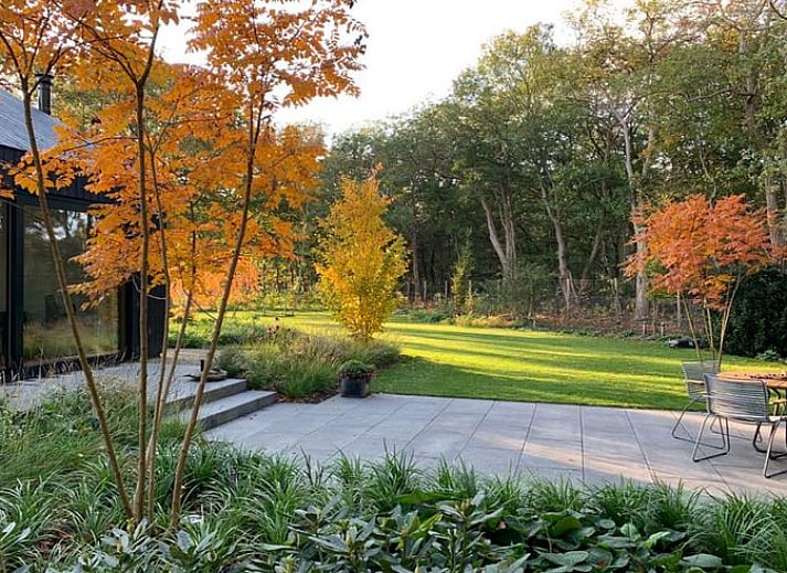 Huisje in Helvoirt vakantieaccommodatie te midden van bloeiende tuinen in Helvoirt, Noord Brabant.