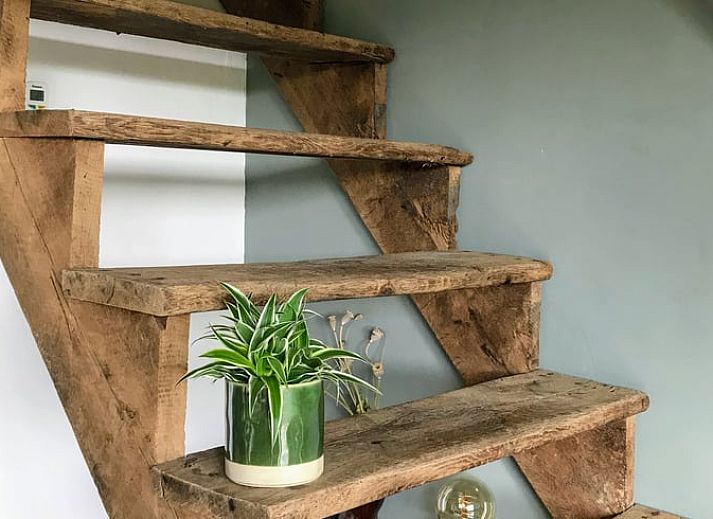 Rustiek terras bij Vakantiehuisje in Gemonde, gelegen in het hart van Noord Brabant.