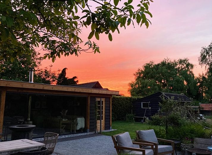 Ruime leefruimte in Vakantiehuisje in Gemonde, perfect voor familieverblijven in Noord Brabant.