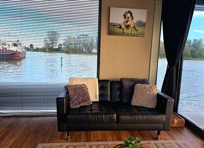 Modernes Ferienhaus Cottage in Woudrichem am Wasser, Nordbrabant.