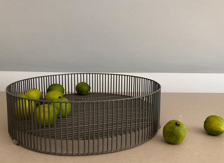 Luchtfoto van Huisje in Loon op Zand, omgeven door weelderige bossen in Noord Brabant.