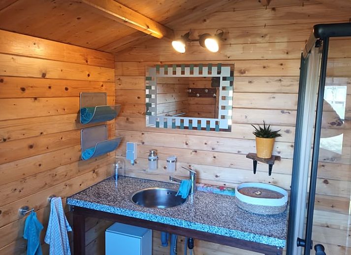 Binnenruimte van Vakantiehuisje in Best, knusse inrichting in Hart van Brabant, Noord Brabant.