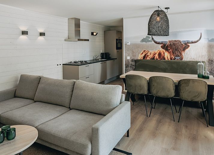 Forest Villa 6 in Schaijk, Nordost-Brabant, ein modernes Ferienhaus, umgeben von gruener Natur und Ruhe.