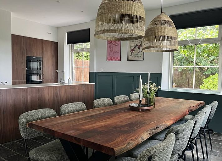 Authentiek vakantiehuis in Overloon, Noord Brabant, met charmante gevel en landelijke uitstraling.