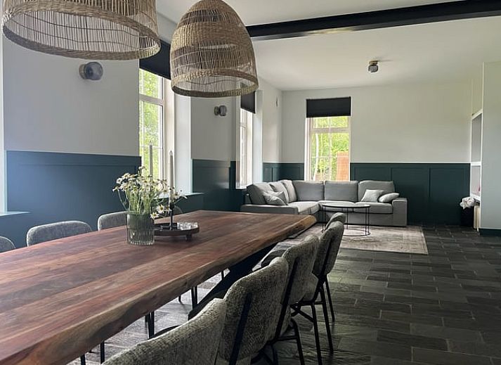 Authentiek vakantiehuis in Overloon, Noord Brabant, met charmante gevel en landelijke uitstraling.