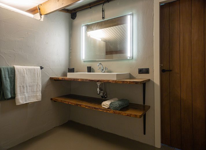 Volledig uitgeruste keuken in vakantiehuis NB090, Volkel, ideaal voor een ontspannen verblijf.