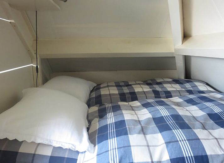 Decoratieve elementen aan de buitenmuur van Vakantiehuis in Oeffelt, Noord Brabant.