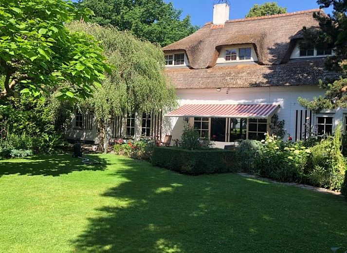 Guest house 431704 • Apartment Noordoost Brabant • Westvleugel van luxe villa - 5- 8 pers. - 100m2