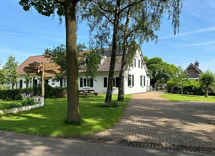 Cottage in Gemert, Ferienhaus in Nordost-Brabant mit gruenem Garten und rustikaler Umgebung.