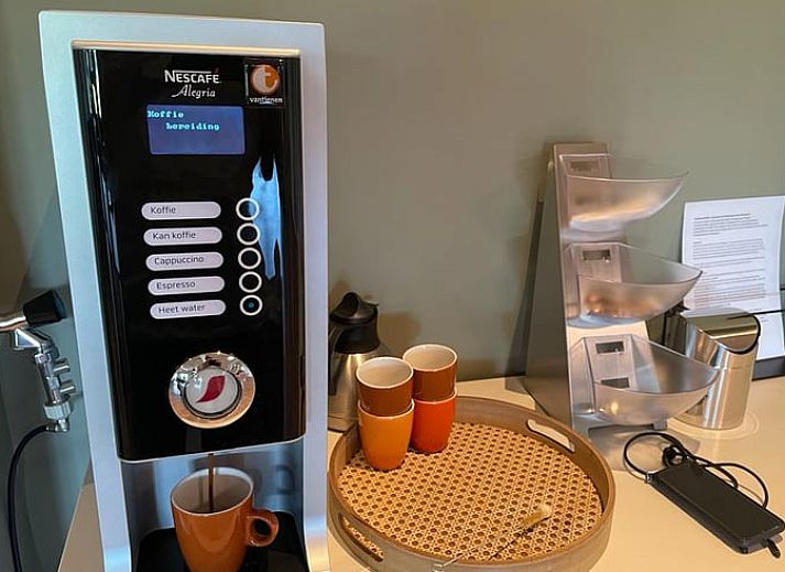 Huisje in Nistelrode, een vakantiehuis in Noordoost Brabant met ruime veranda en groen uitzicht.