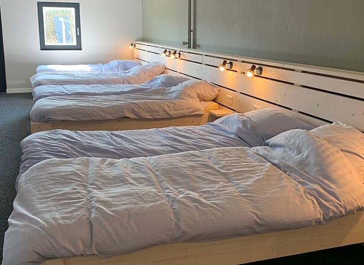 Geniet van de groene omgeving en speeltuin bij Huisje in Nistelrode, een vakantiehuis in Noordoost Brabant, Noord Brabant.